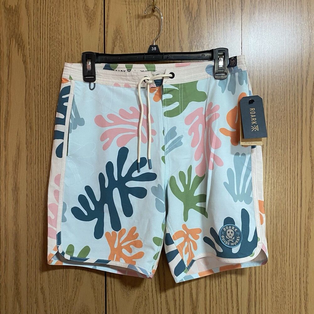 NWT Roark Men’s 28 Chiller Board Shorts Coral Reef